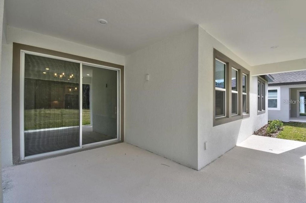 320 Birkdale Dr, Daytona Beach FL  32124-2054 exterior