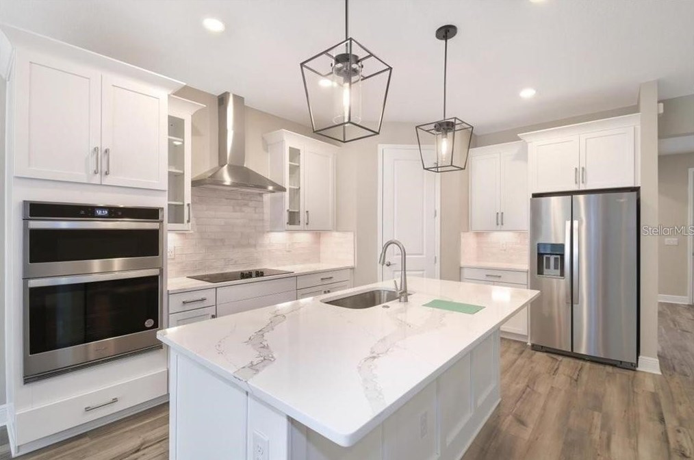 320 Birkdale Dr, Daytona Beach FL  32124-2054 exterior