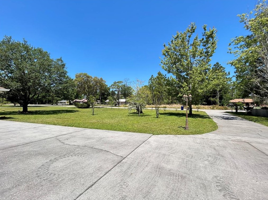1921 Flower Terrace, Sebring, FL 33875
