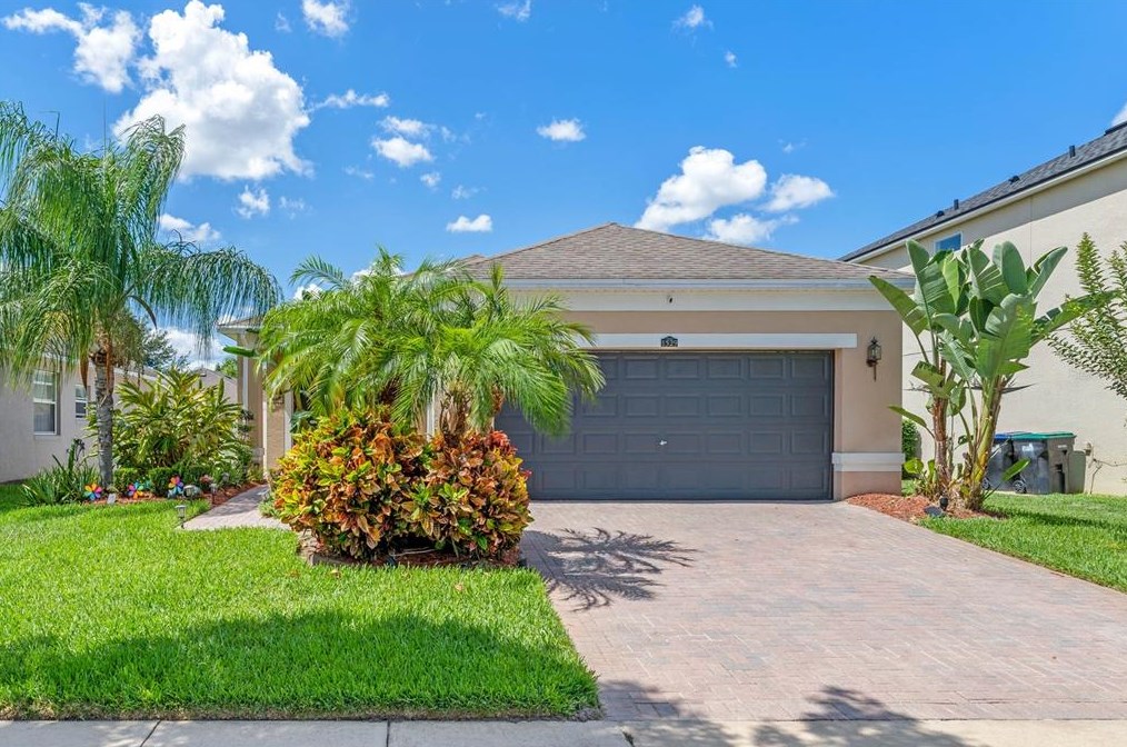 1529 Sawgrass Pointe Dr, Orlando, FL 32824-4853