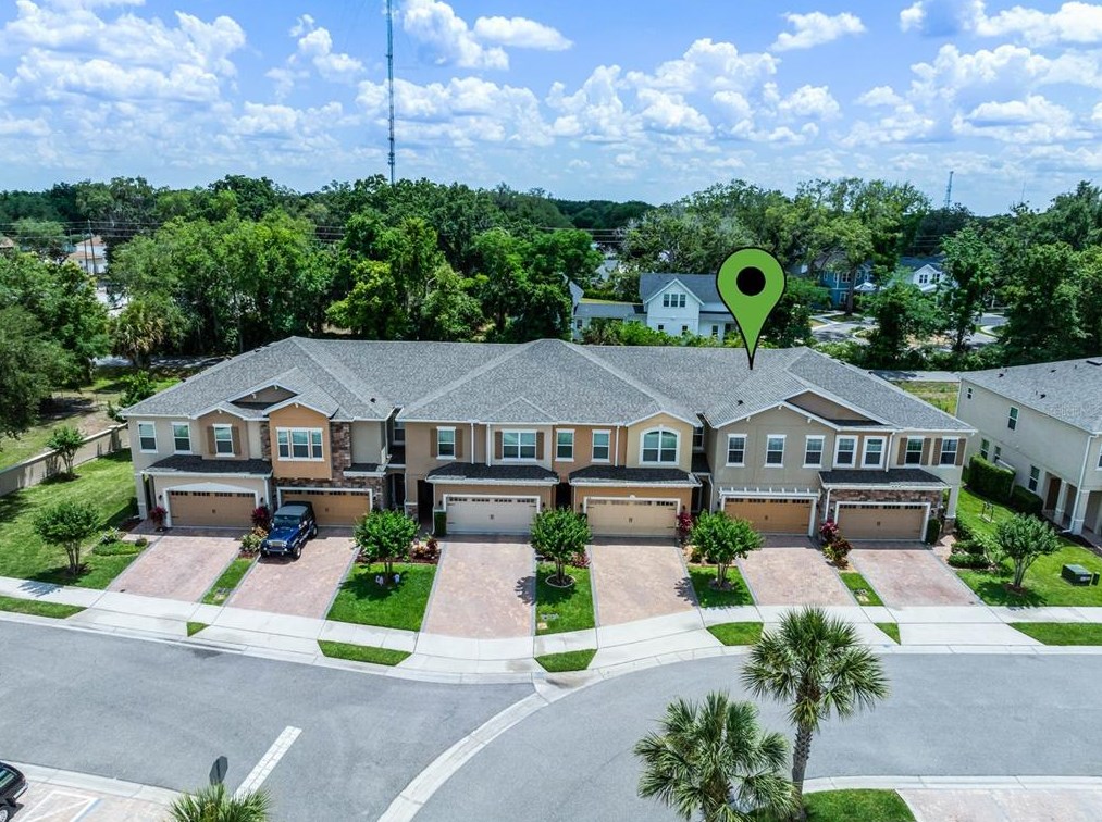 818 Walkers Grove Ln, Winter Garden, FL 34787