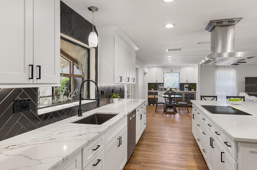 15 Stone Gate, Longwood FL  32779-3025 exterior