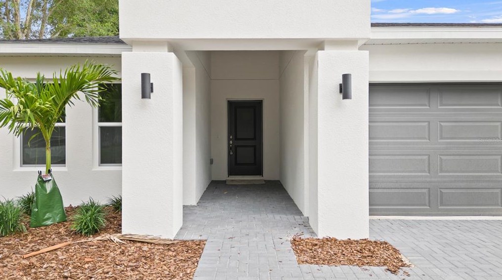6420 Lynn Rd, Orlando, FL 32810-3121
