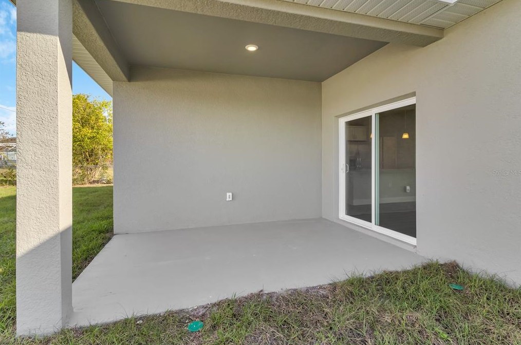 779 Marion Oaks Mnr, Ocala FL  34473-5408 exterior