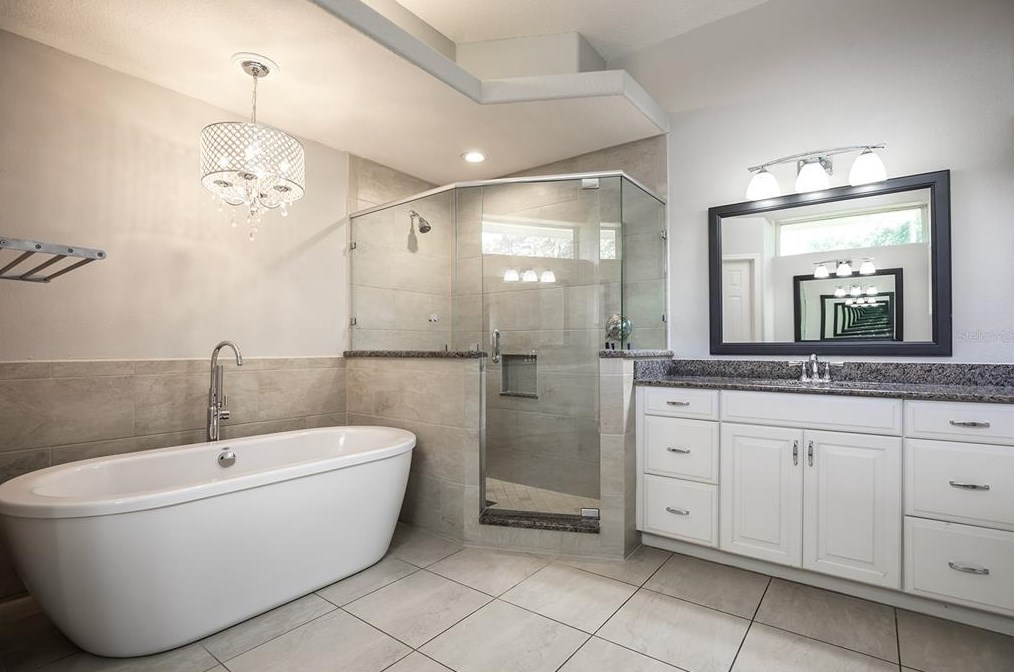 290 Leslie Ln, Lake Mary FL 32746-3845 exterior