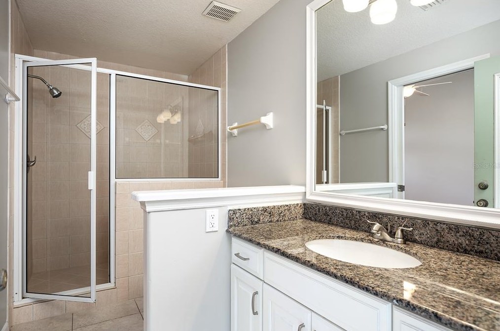 290 Leslie Ln, Lake Mary FL 32746-3845 exterior