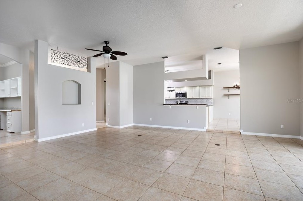 290 Leslie Ln, Lake Mary FL 32746-3845 exterior