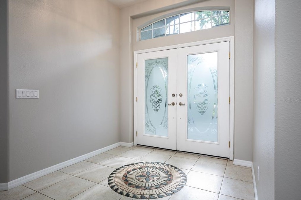 290 Leslie Ln, Lake Mary FL 32746-3845 exterior