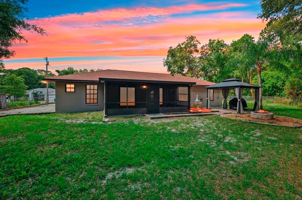 1075 Montrose Ave, Orange City, FL 32763-5731