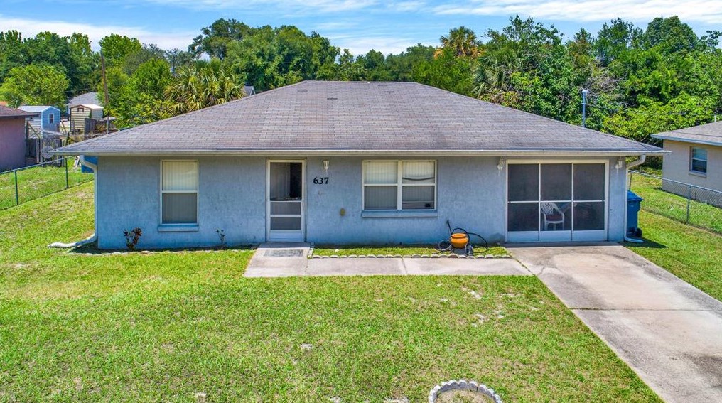 637 W Ida St, Deland, FL 32720