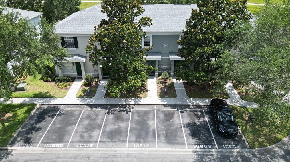 10612 Savannah Wood Dr, Orlando, FL 32832-5568