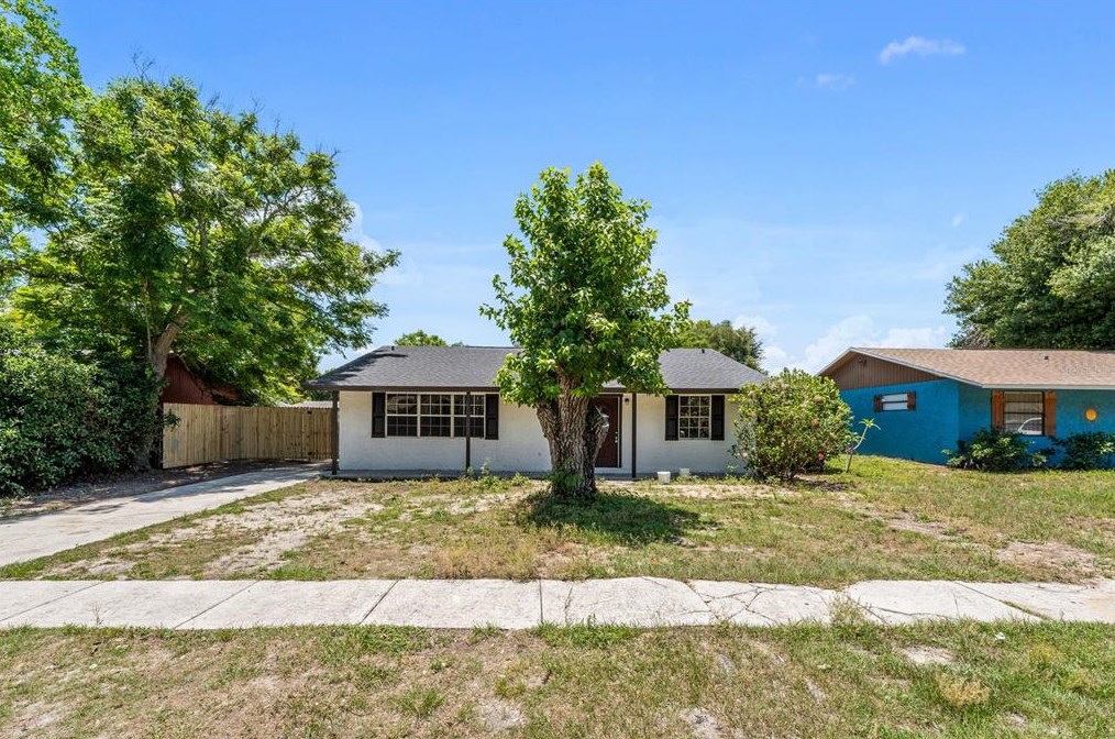 1752 Elbert Acres Ct, Winter Haven, FL 33881-4481
