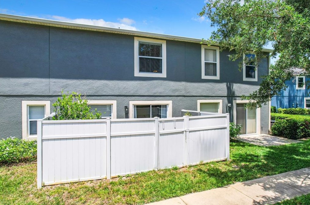 13019 Lexington Summit St, Orlando FL  32828-4309 exterior