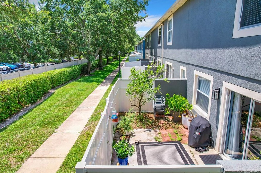 13019 Lexington Summit St, Orlando FL  32828-4309 exterior