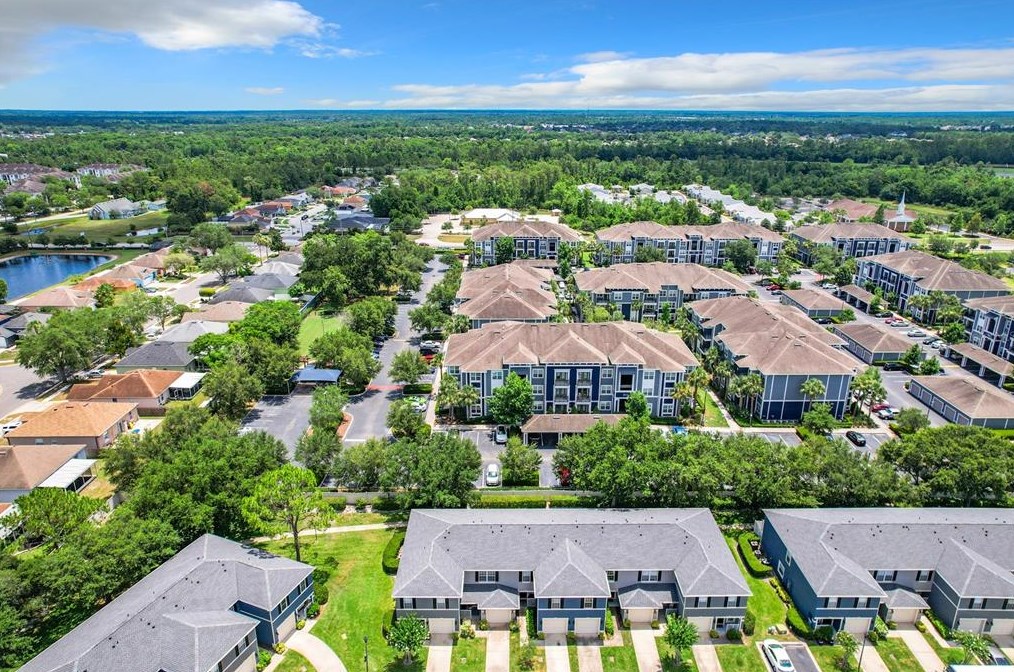 13019 Lexington Summit St, Orlando FL  32828-4309 exterior