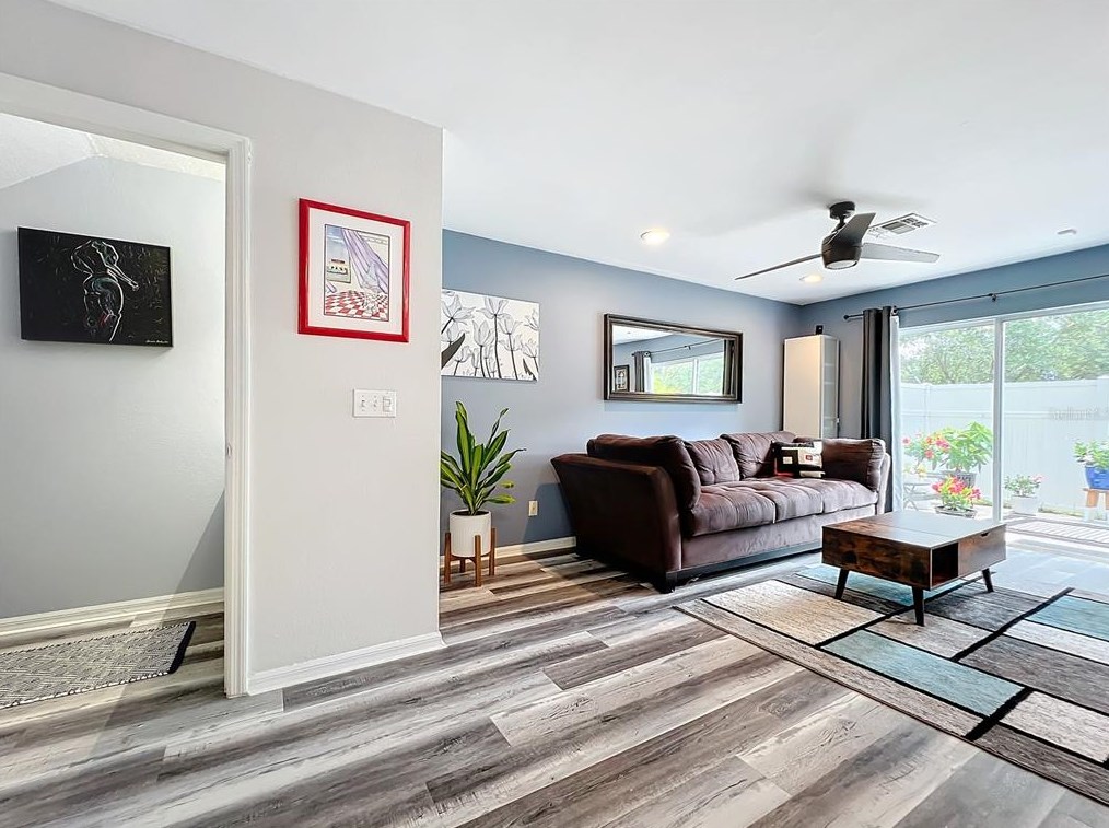 13019 Lexington Summit St, Orlando FL  32828-4309 exterior