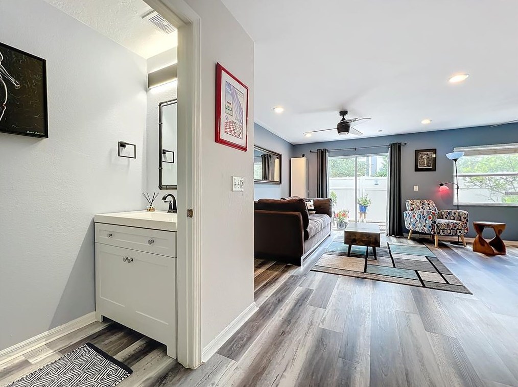 13019 Lexington Summit St, Orlando FL  32828-4309 exterior