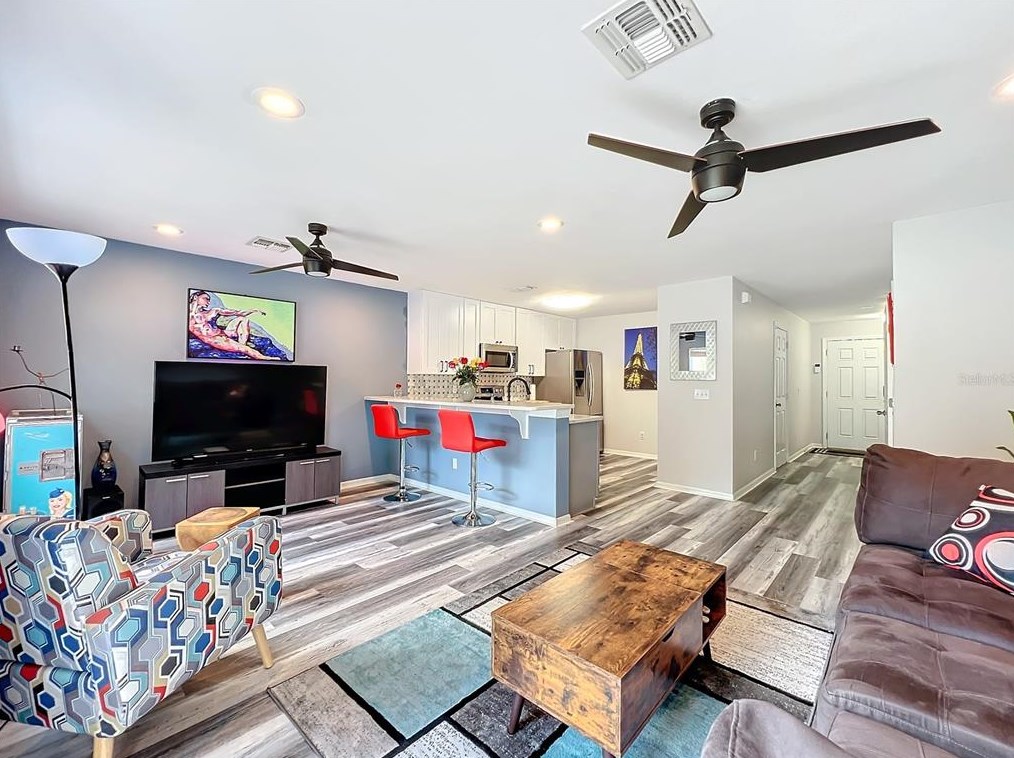 13019 Lexington Summit St, Orlando FL  32828-4309 exterior