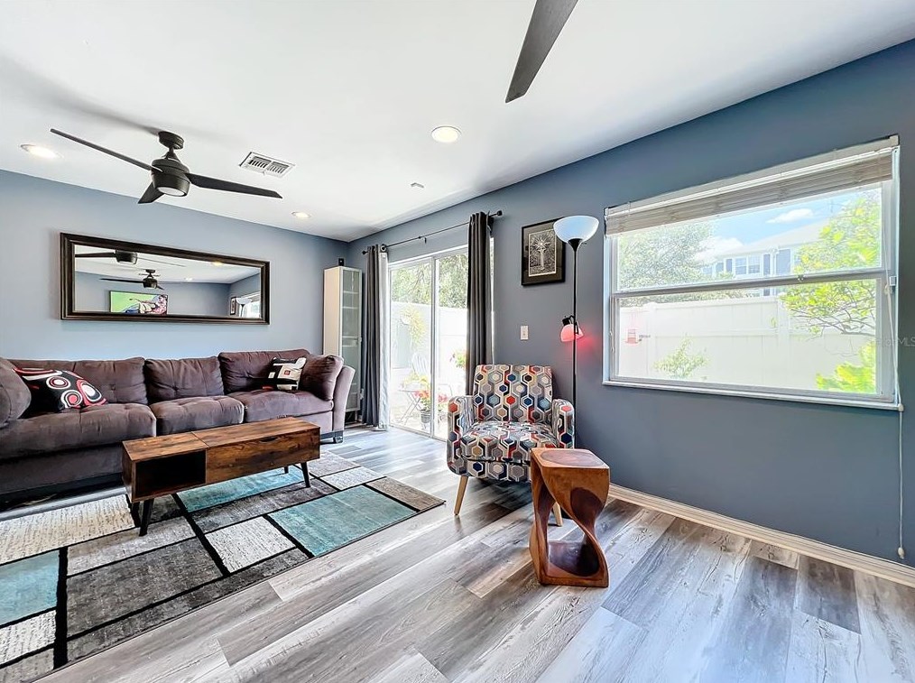 13019 Lexington Summit St, Orlando FL  32828-4309 exterior