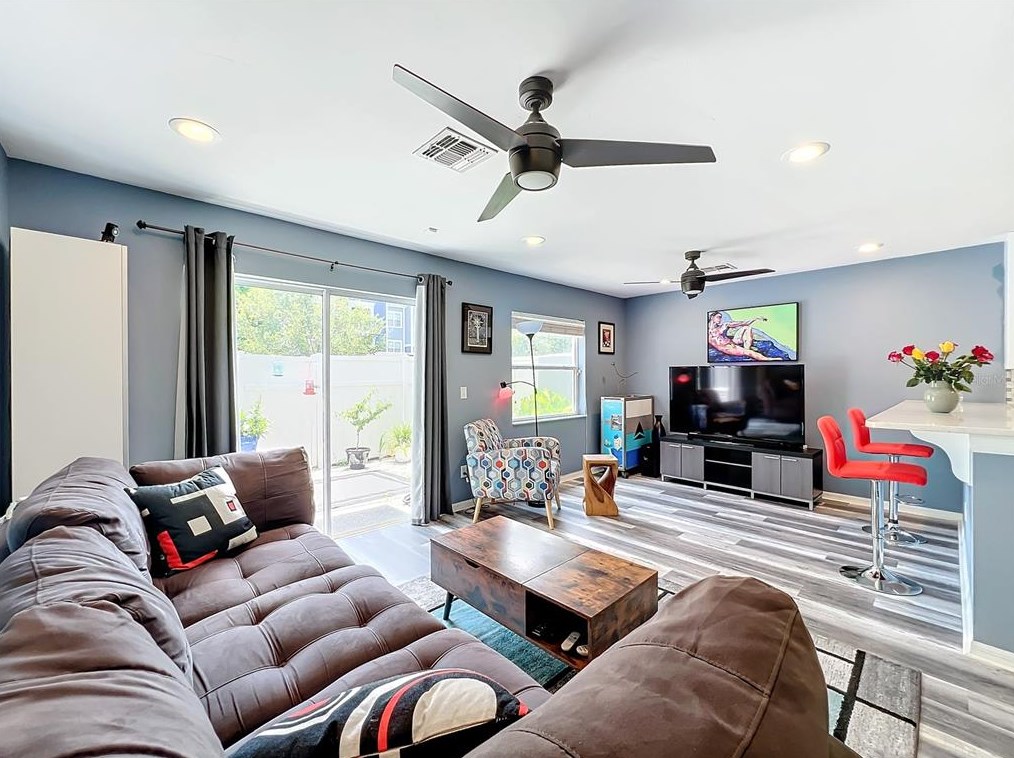 13019 Lexington Summit St, Orlando FL  32828-4309 exterior