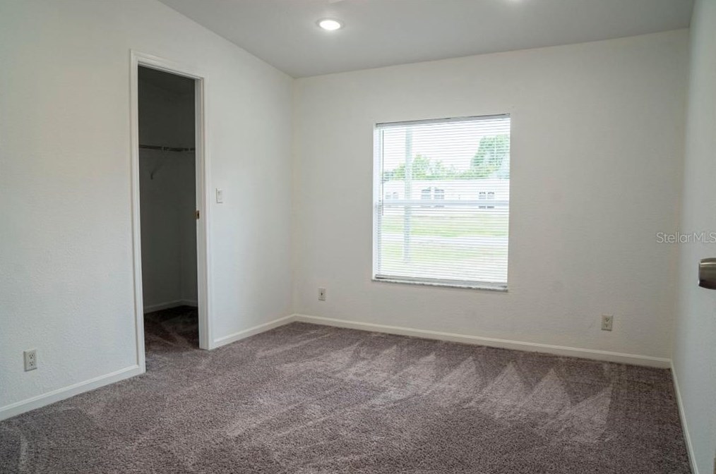 3720 Silver Lake Dr, Kissimmee FL  34744-9469 exterior