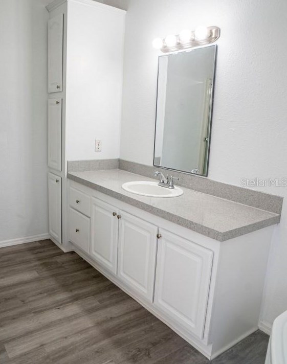 3720 Silver Lake Dr, Kissimmee FL  34744-9469 exterior