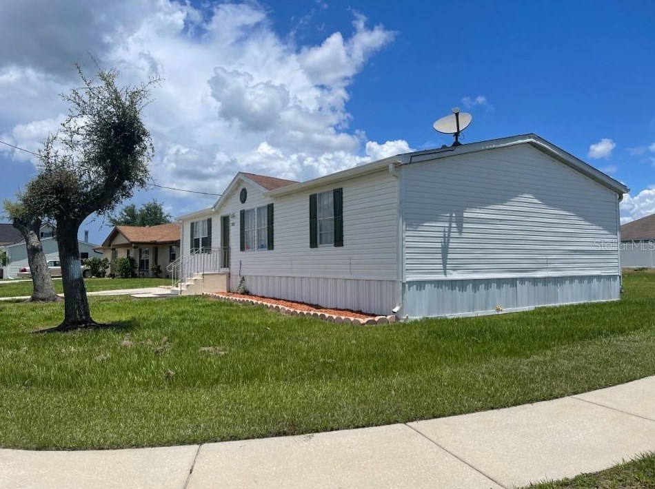 3733 Dawn Ave, Kissimmee, FL 34744-9438