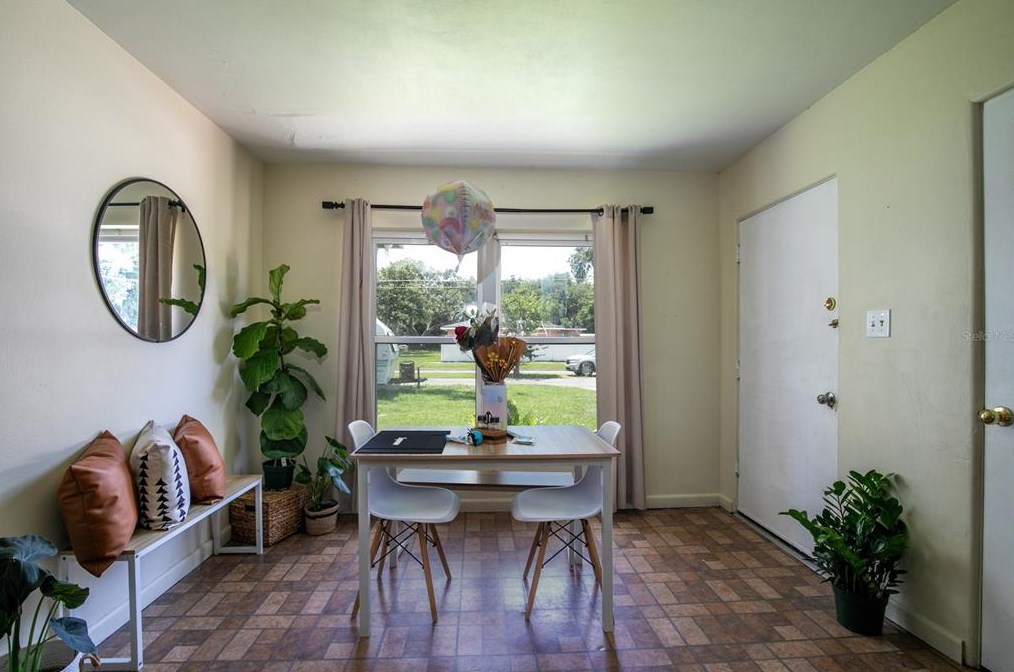 1104 Orange Ave, Tavares, FL 32778-2342
