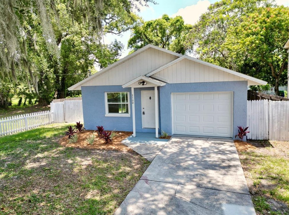 5700 Joyce St, Orlando, FL 32839-4109