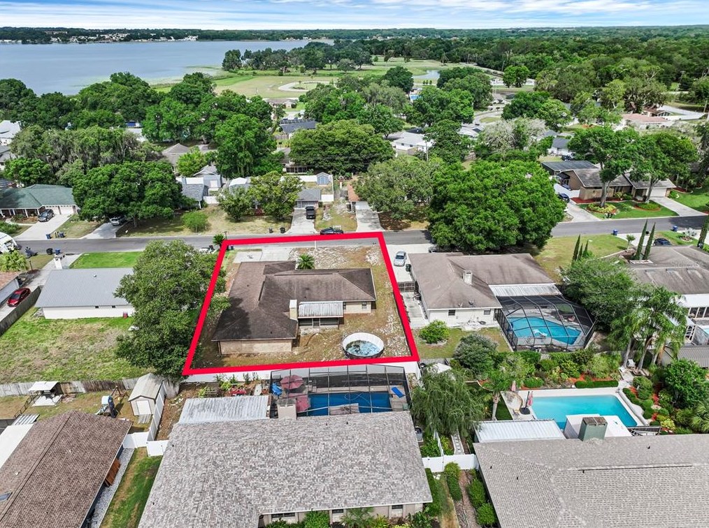 5441 Houston Dr, Lakeland FL  33809-4266 exterior