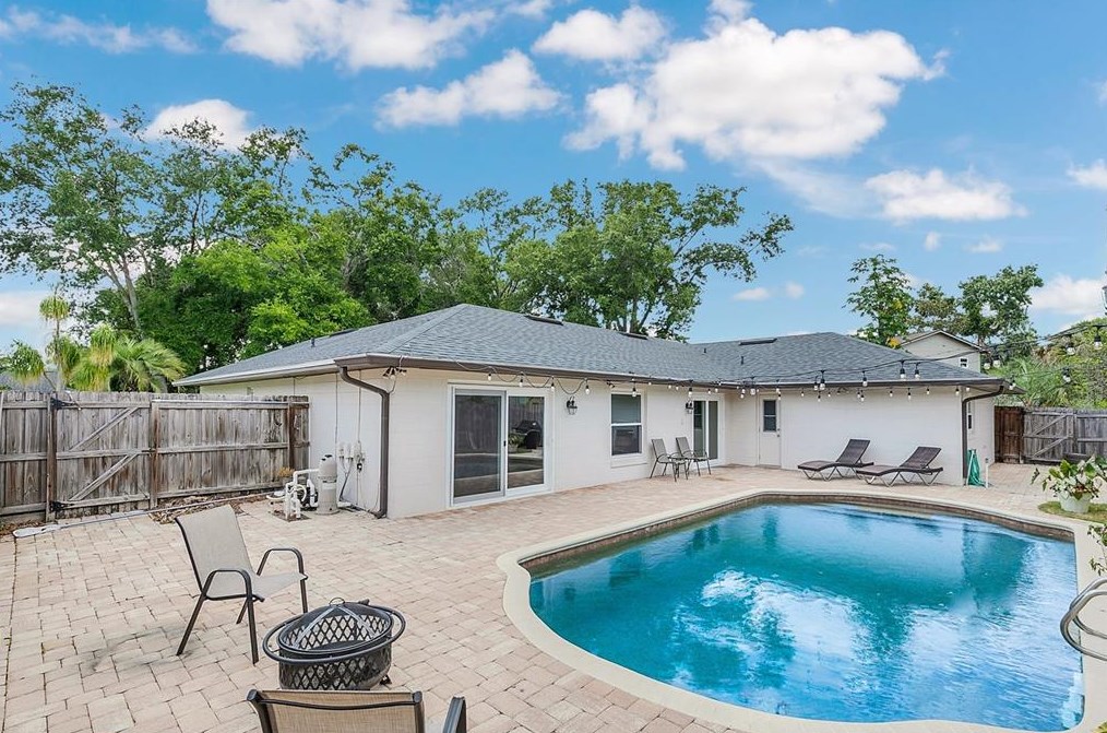 960 Parliament Rd, Maitland FL  32751-3735 exterior