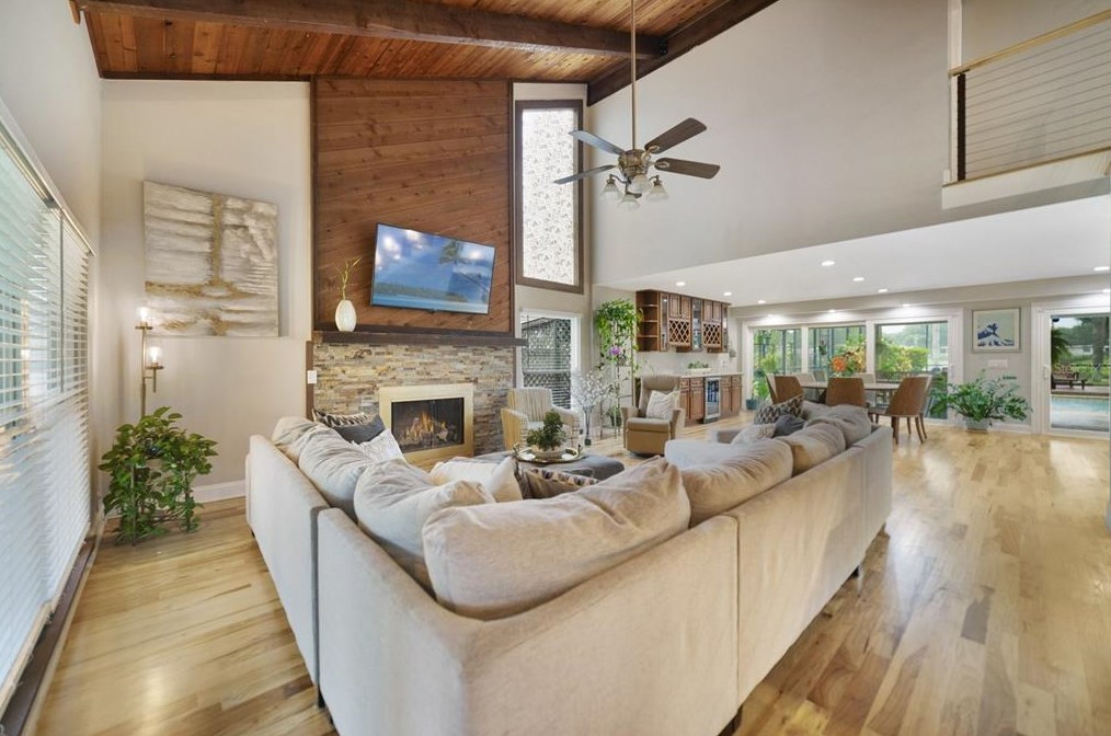 2391 Westwood Dr, Longwood FL  32779-4731 exterior