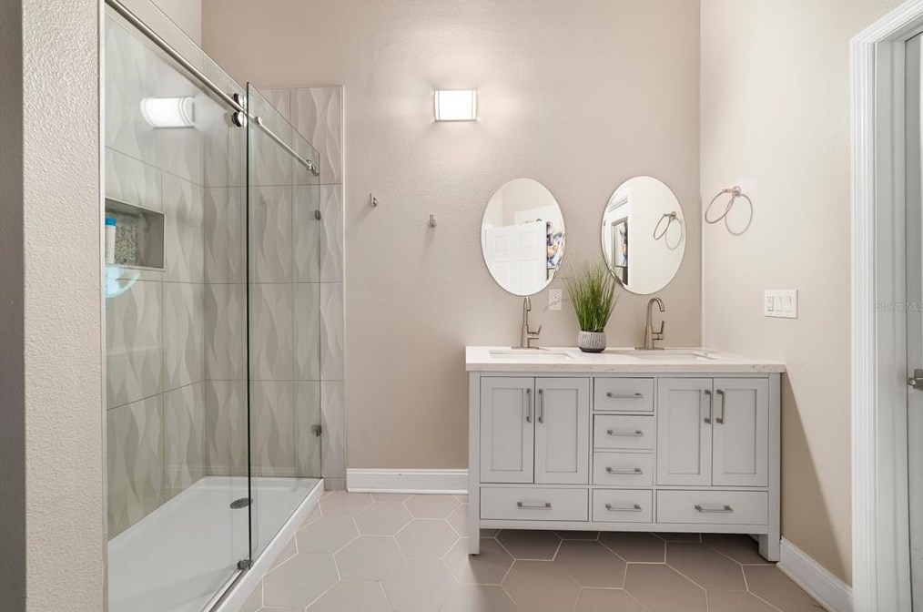 2391 Westwood Dr, Longwood FL  32779-4731 exterior