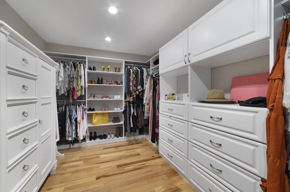 2391 Westwood Dr, Longwood FL  32779-4731 exterior