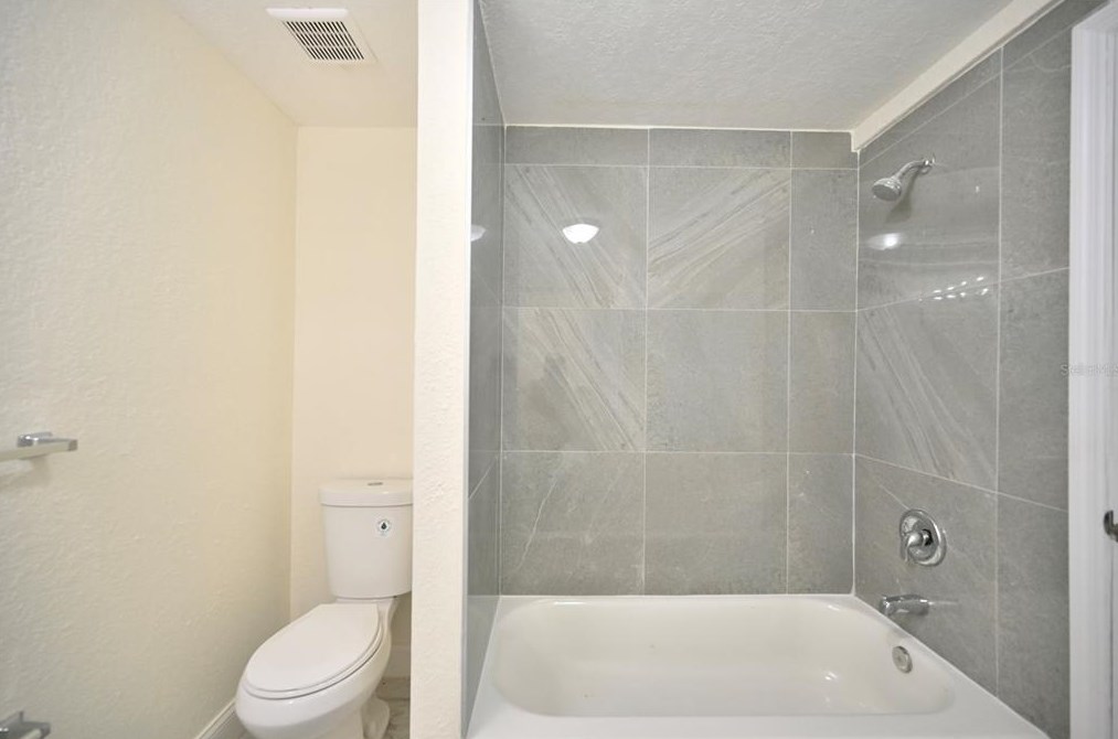 8019 Cardinal Dr, Tampa, FL 33617-7627