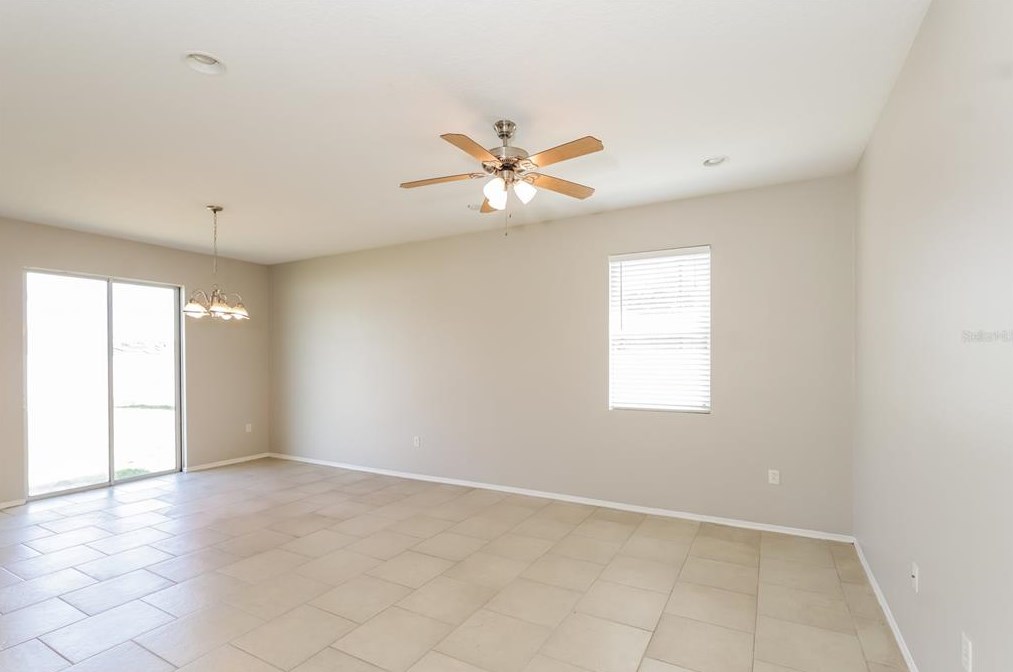4330 Sun Center Rd, Mulberry, FL 33860