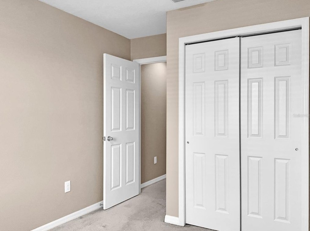 7086 Towne Lake Rd, Riverview FL  33578-8403 exterior