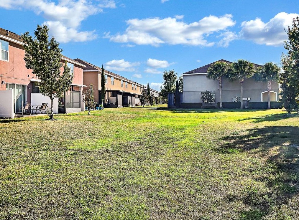 7086 Towne Lake Rd, Riverview FL  33578-8403 exterior