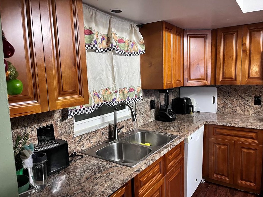 1798 Baywood Ave, Orlando, FL 32818-5805