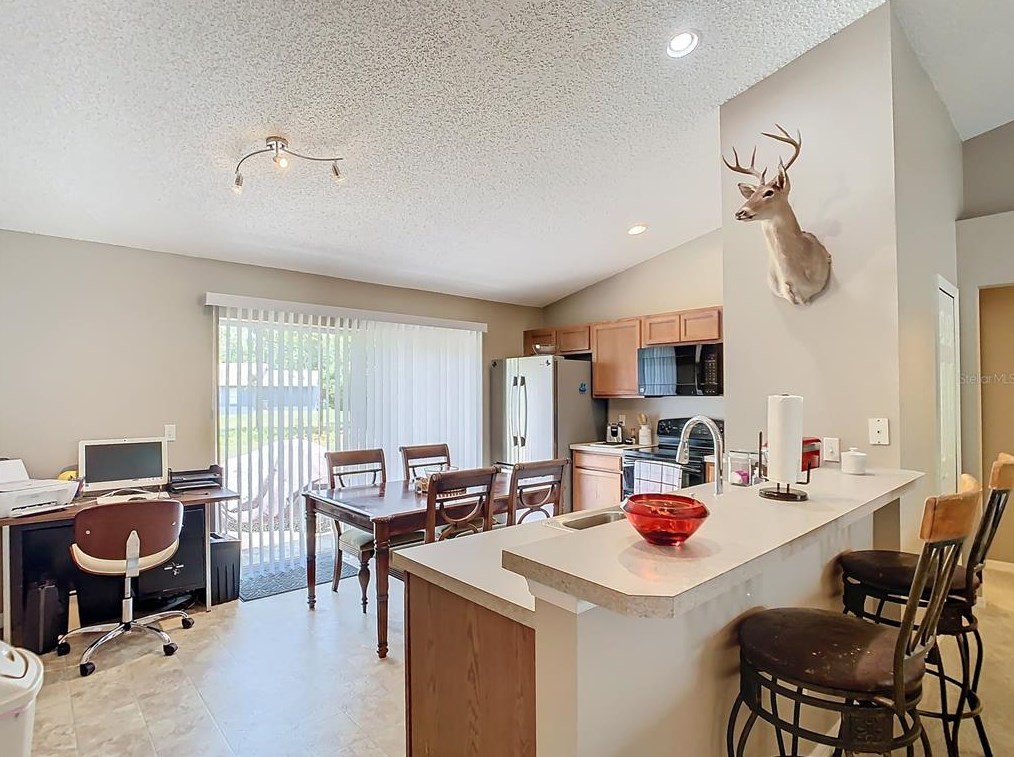 1904 Van Allen Cir, Deltona FL  32738-4372 exterior