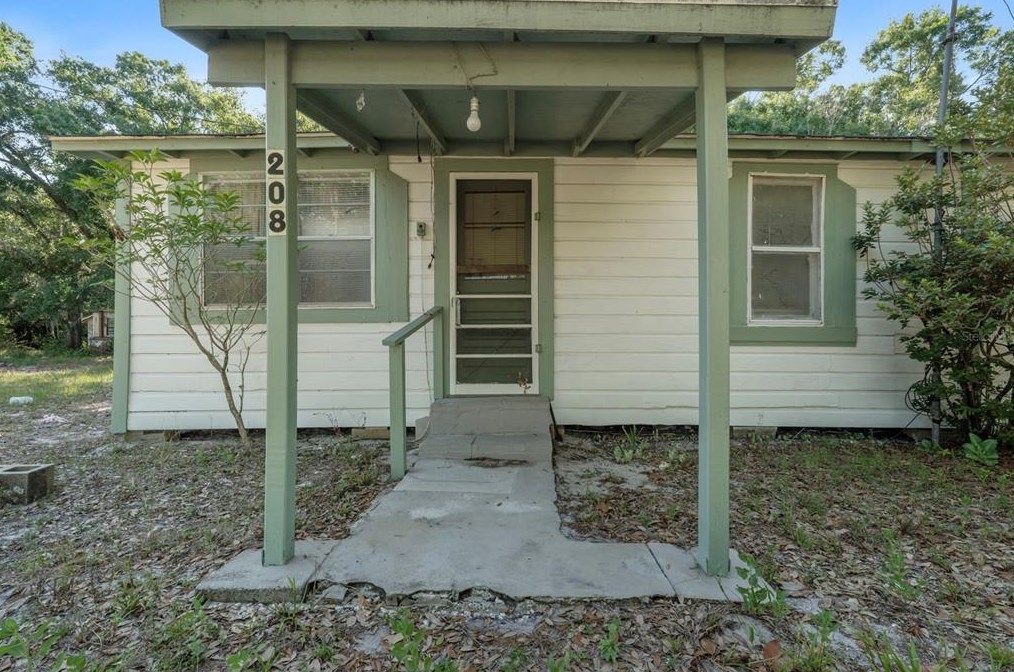 208 Brooks Rd, West Frost Proof, FL 33843