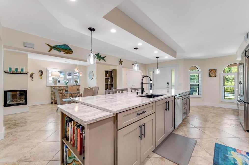 137 Marina Bay Dr, New Smyrna FL 32169-5318 exterior