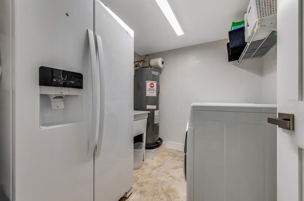 137 Marina Bay Dr, New Smyrna FL 32169-5318 exterior