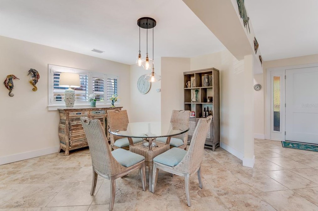 137 Marina Bay Dr, New Smyrna FL 32169-5318 exterior