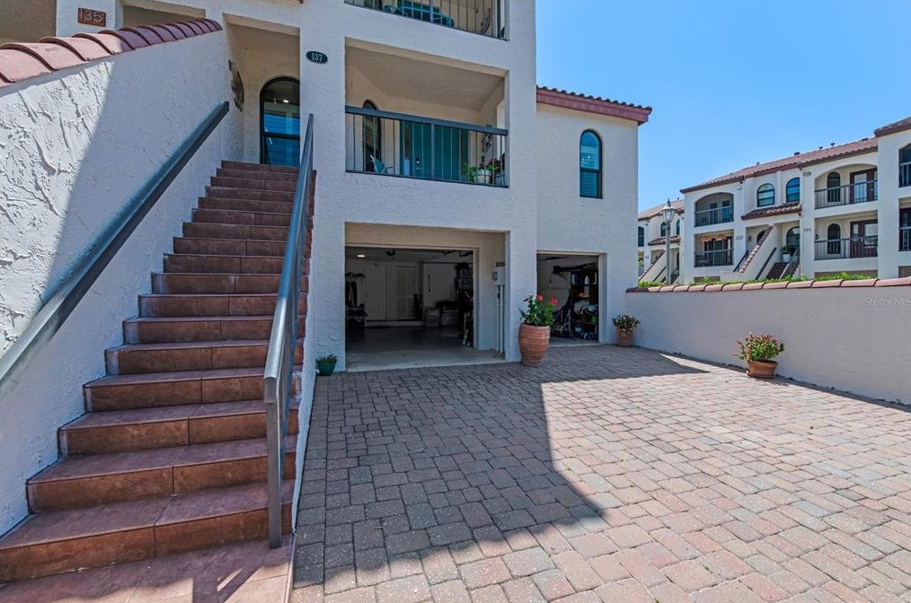 137 Marina Bay Dr, New Smyrna FL 32169-5318 exterior