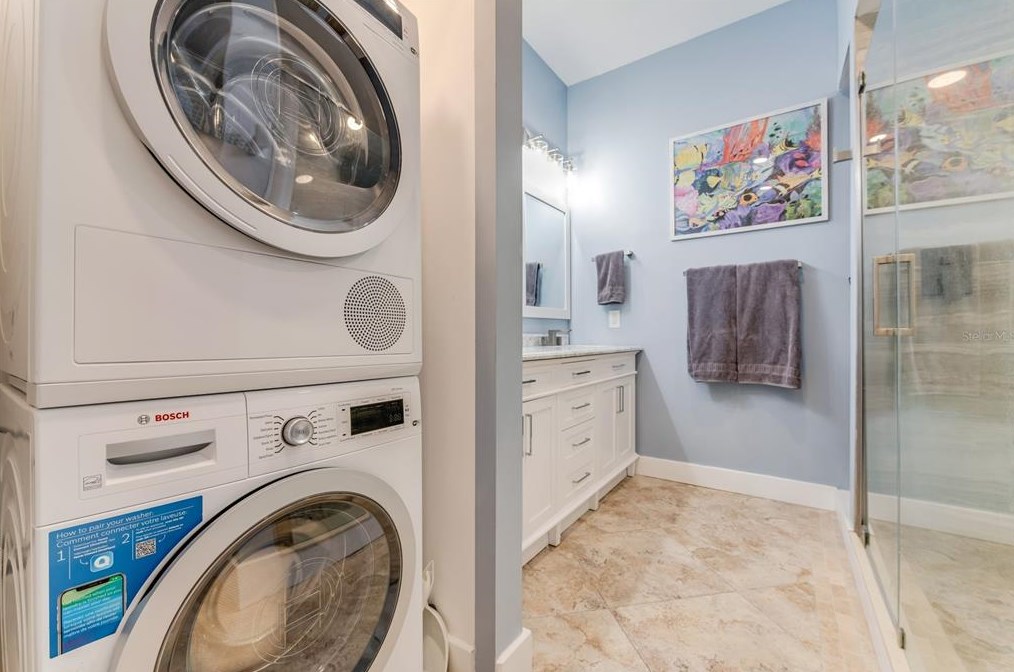 137 Marina Bay Dr, New Smyrna FL 32169-5318 exterior