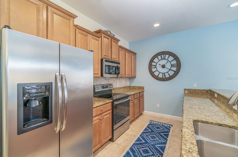 8955 California Palm Rd, Kissimmee FL 34747-1575 exterior