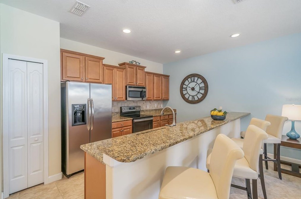 8955 California Palm Rd, Kissimmee FL 34747-1575 exterior