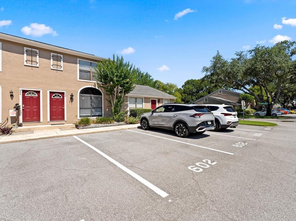 602 Casa Park Ct E, Casselberry, FL 32708