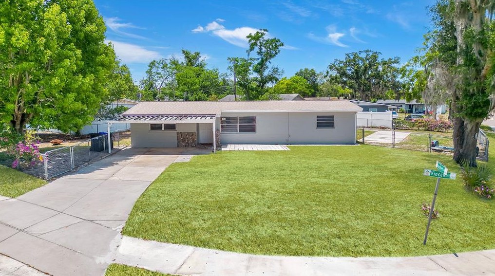 2338 Vincent Rd, Orlando FL  32817-4326 exterior